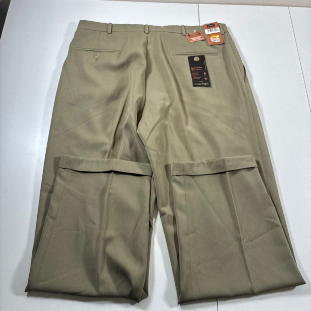 NEW Haggar Dress Pants 36x31 Taupe Pleated Relaxed Fit Smart Fiber Tonal Stria - Picture 7 of 9